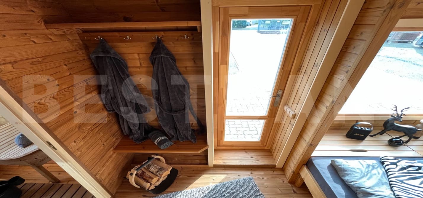 баня квадро EGOIST прихожая с вешалкой и стеклопакетом из ольхи купить Беларусь Минск